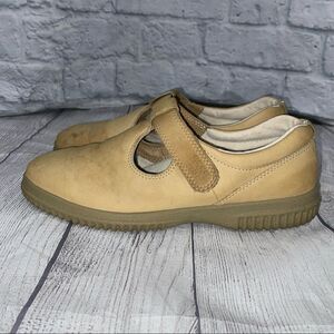 ECCO slip on Velcro close shoes light tan size 39 or size 8.5 women